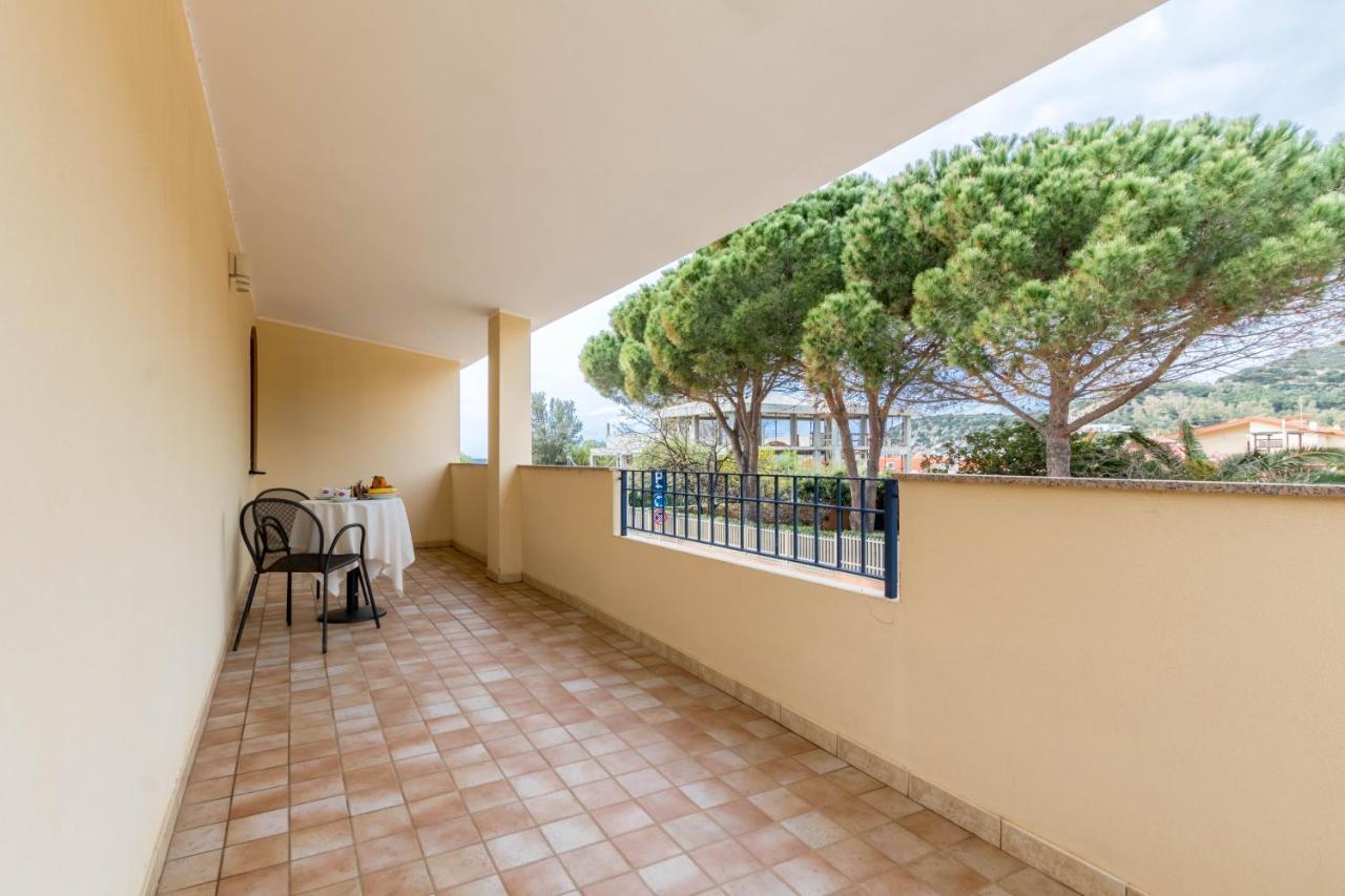 Hotel Villa del Mare Solanas Solanas (Cagliari) Exterior foto