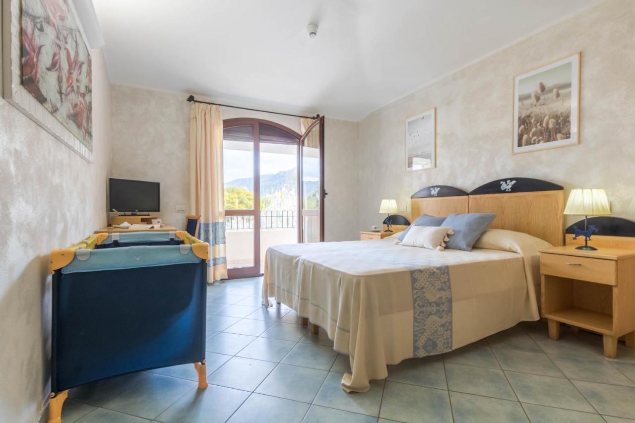Hotel Villa del Mare Solanas Solanas (Cagliari) Exterior foto